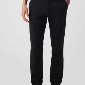 NWT: gap Modern Khakis in Skinny Fit with GapFlex 38 x 32 $60